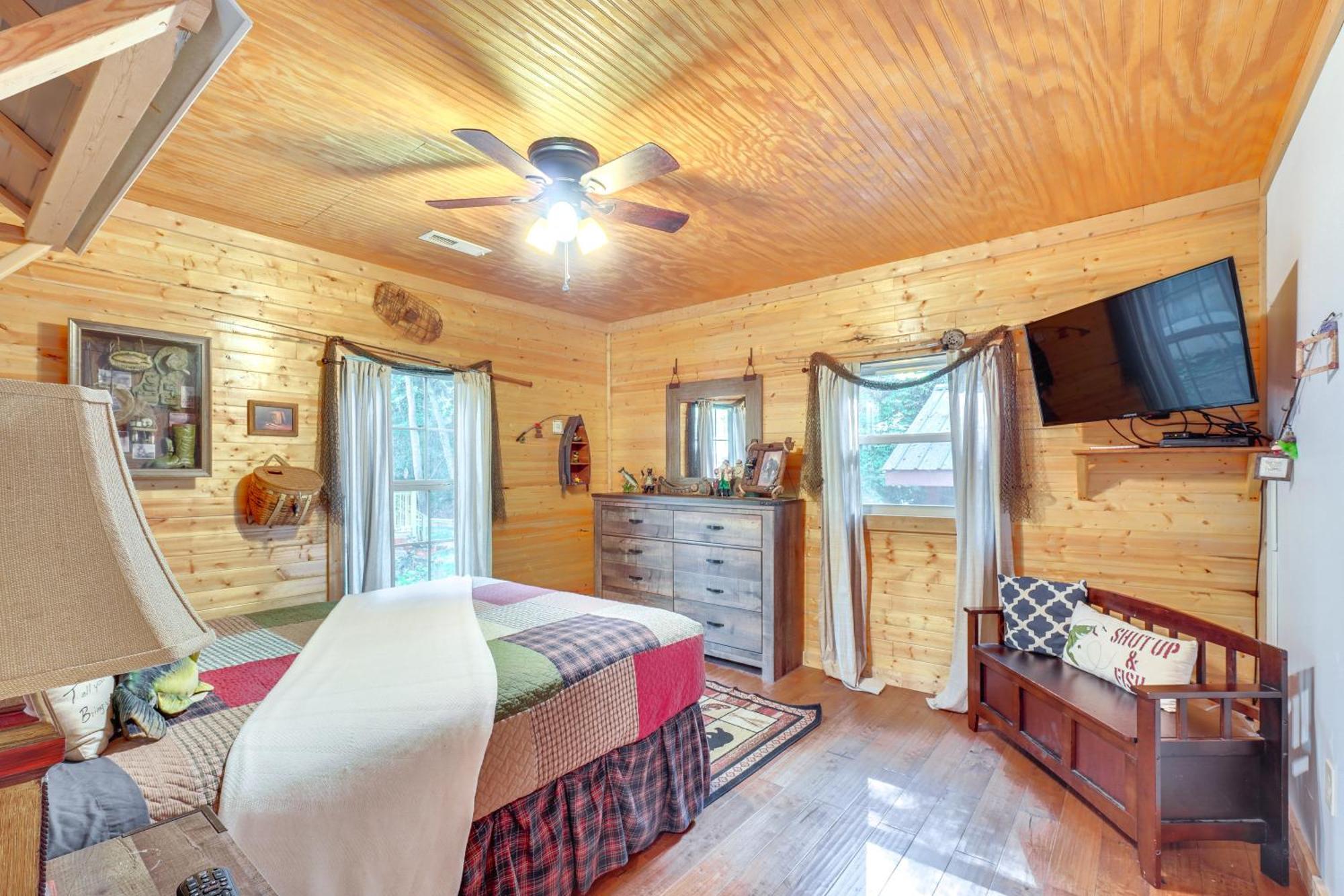 Just Fur Relaxin Sevierville Cabin With Hot Tub! Εξωτερικό φωτογραφία