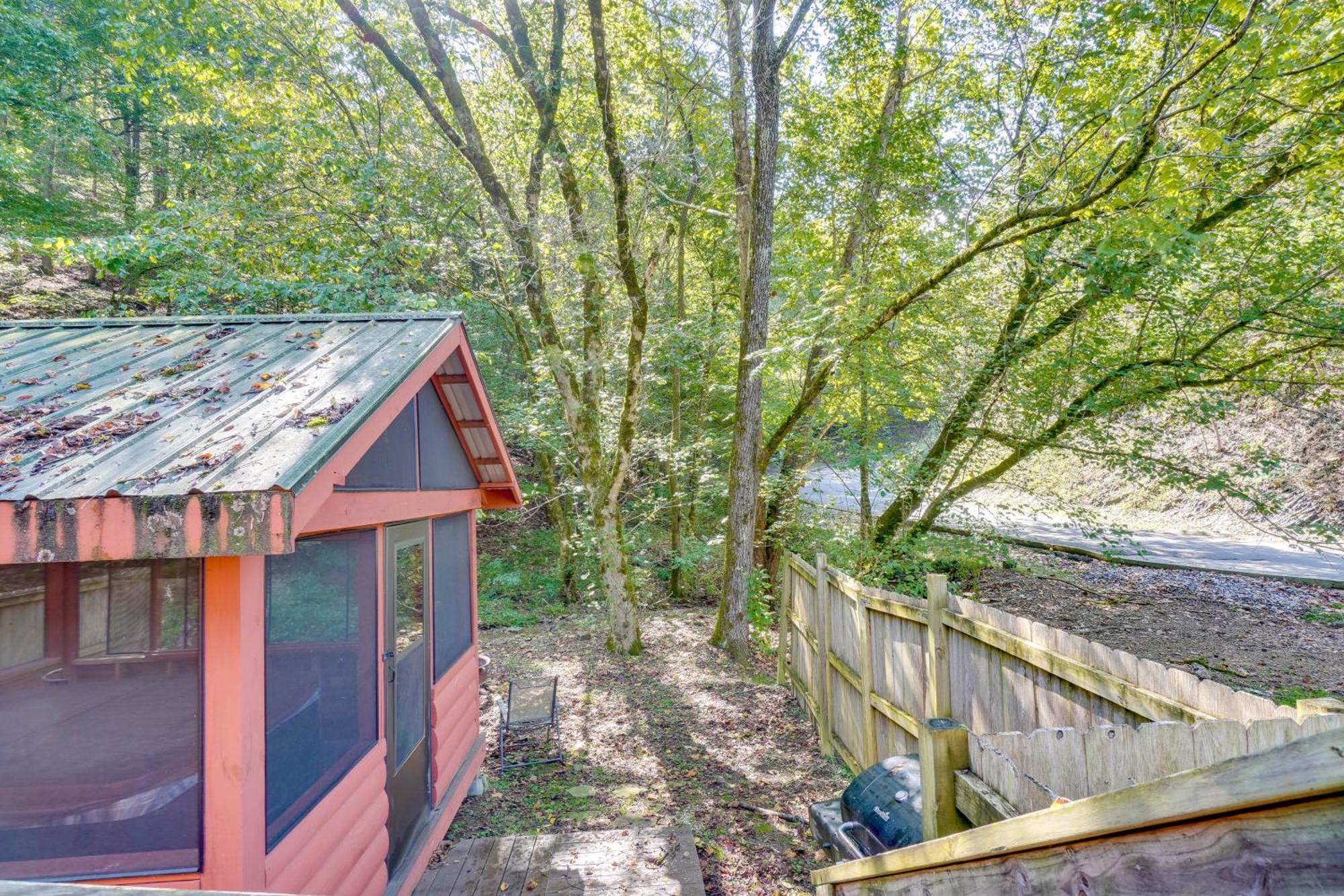 Just Fur Relaxin Sevierville Cabin With Hot Tub! Εξωτερικό φωτογραφία