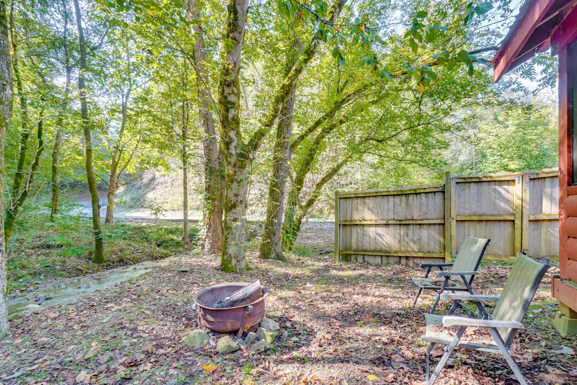 Just Fur Relaxin Sevierville Cabin With Hot Tub! Εξωτερικό φωτογραφία