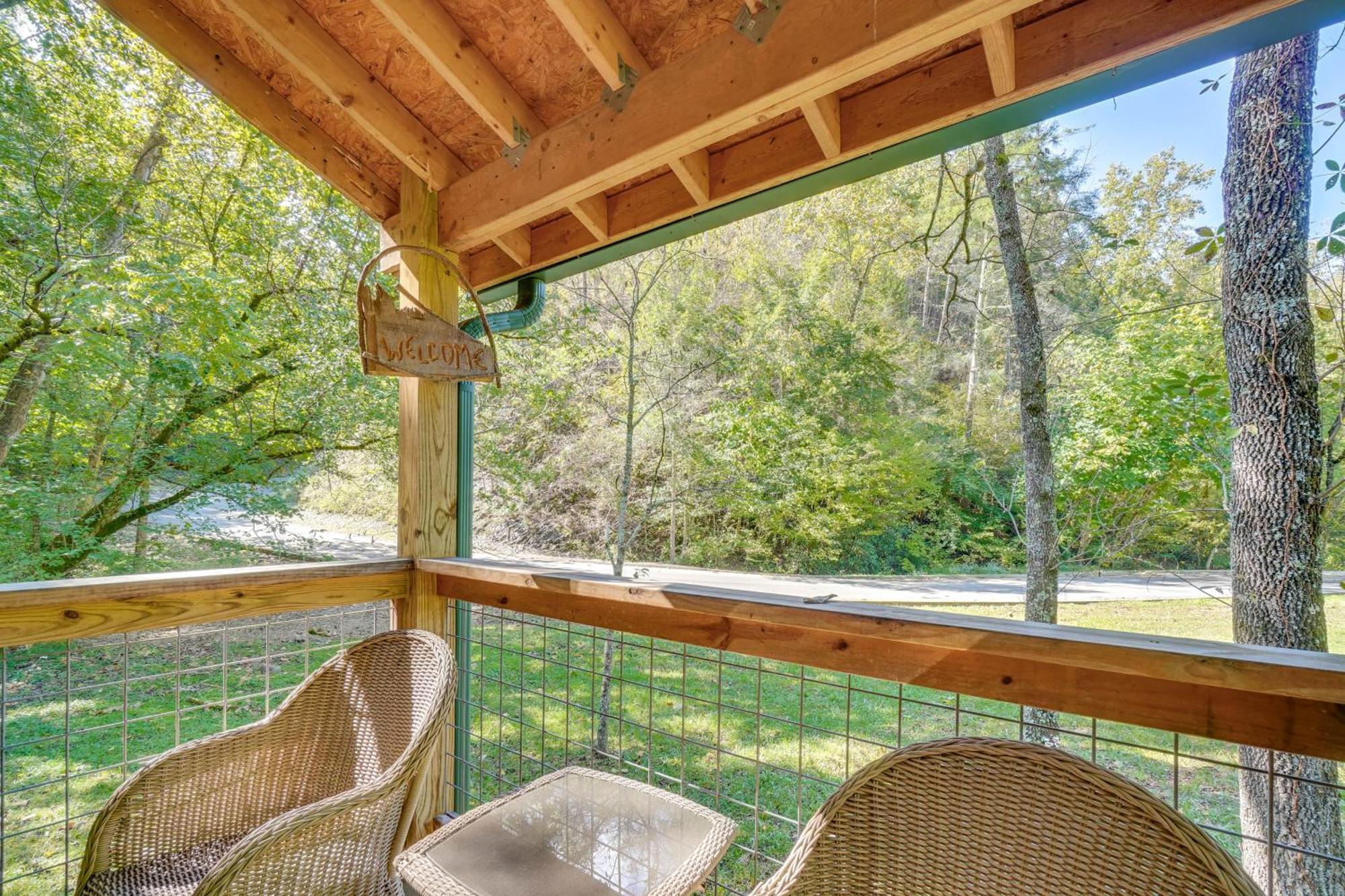 Just Fur Relaxin Sevierville Cabin With Hot Tub! Εξωτερικό φωτογραφία