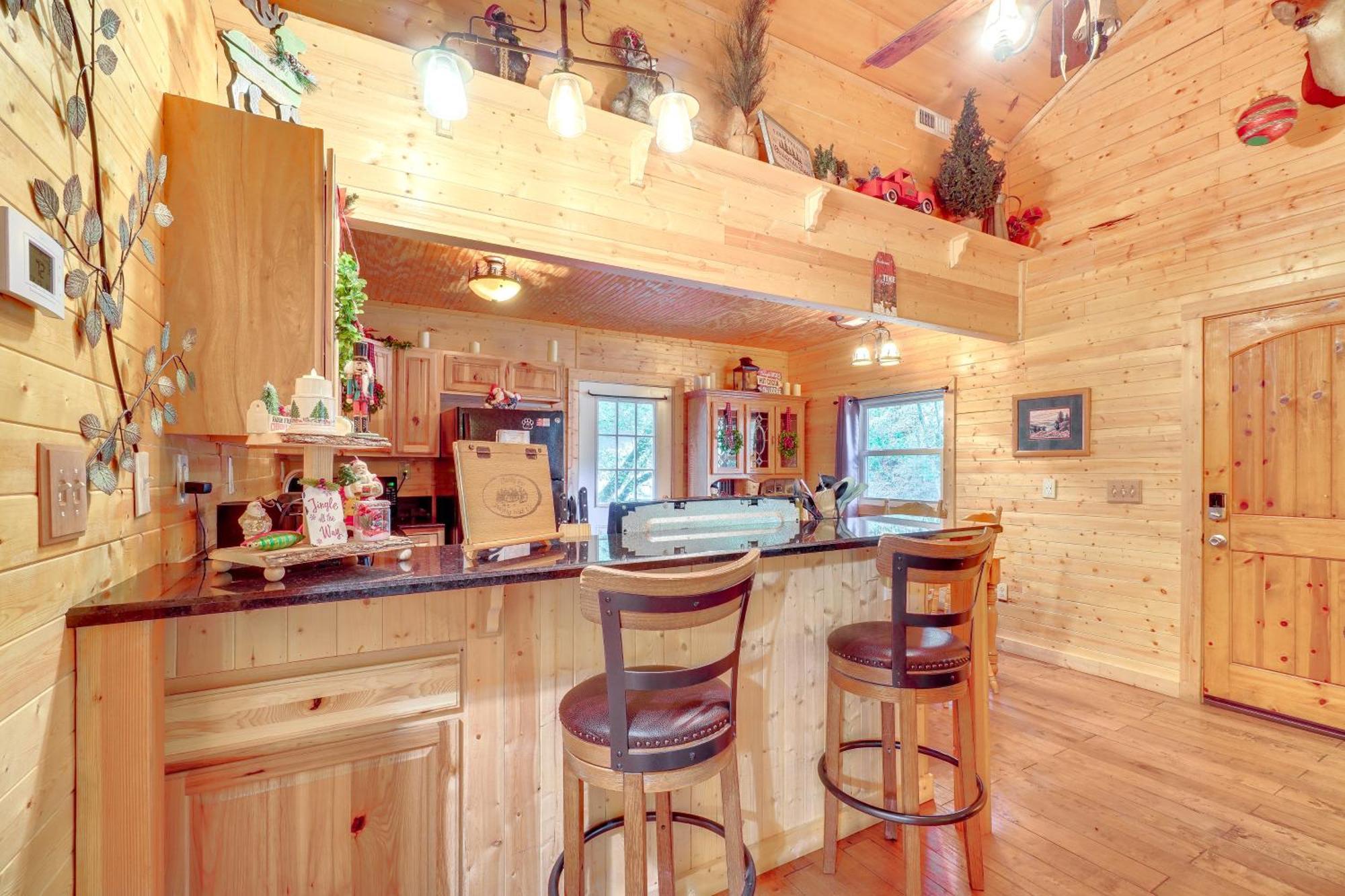 Just Fur Relaxin Sevierville Cabin With Hot Tub! Εξωτερικό φωτογραφία